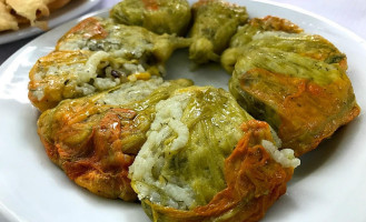 Platanos Tavern food