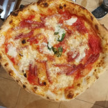 Pizzeria L'arte Del Sud food