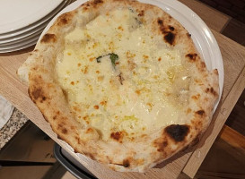 Pizzeria L'arte Del Sud food