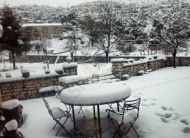 Εστιατόριο Αλώνι