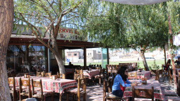 Desvisbey Cafe outside