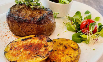 Iris Sunny Beach food