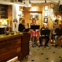 Mazel Tov Kuchnia Żydowska inside