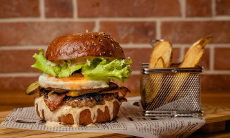 Pivárnička Nad Rínkom food