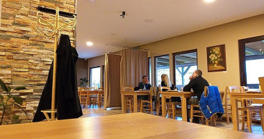 Toccami Grill inside