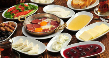 Çamlık Seyir Tepe Et-mangal Ve Seyir Tepesi food