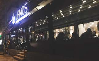 Lamos Cafe inside