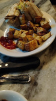 Khutorok Rybaka food