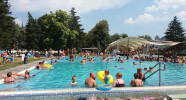 Tele Tál Ételbár Király Szajlai Kft. outside