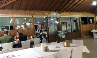 Lezzet Durağı inside