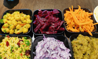 מסעדת לבונה food