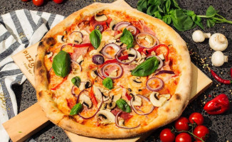 Pizzarelli Pizza food