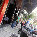 Becinto Cafe outside