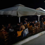 Status Άκολη outside