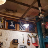 Το Σουρωτήρι Καφέ Τσιπουράδικο inside