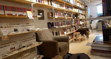 Seneca Anticafe inside