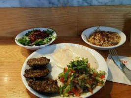 שמואל קבב בלב שוק הכרמל Shmuel Kabab Carmel Market food