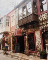 Hayyam Şarap Kitabevi