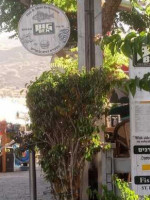 Big Ben Pub ביג בן outside