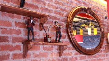 Tyro Italiano Pizzeria food