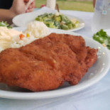 Taverna Alonaki outside