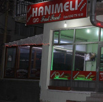 Hanimeli Fast Food outside