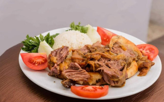 Kadioglu Etli Ekmek Tandir Kebabi (faruk Usta food