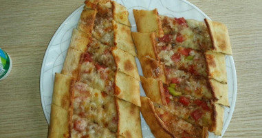 Marmara Pide Salonu food