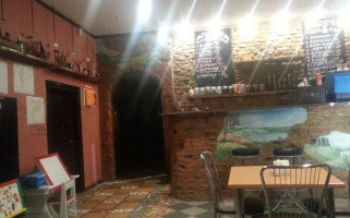 Bon App inside