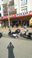 Teksos Iskenderun Doener Ve Pizza outside