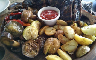 Rebernya Chernivtsi Maysternya Smaku food