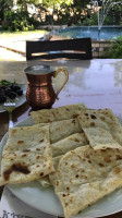 Kirmen Halı Tandır food