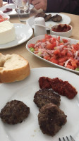 Tarihi Yörükoğlu Köftecisi food