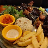 Saltanat Balık Ve Kebap Evi food