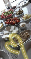 Samyeli Cafe food