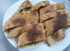 Arsin Lezzet Pide Lahmacun Salonu food