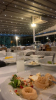 Vİra Balik Restorant inside