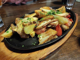 Sportbar food