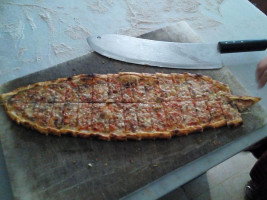 Ünlü Pide Kebap Salonu food