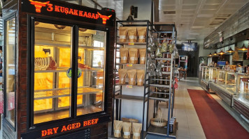 3kuşak Kasap inside