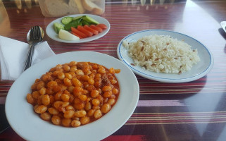Osman Usta Çayeli Fasulye Lokantası food