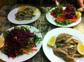 Hacivat Köftecisi food