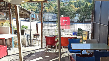 46'nın Yeri outside