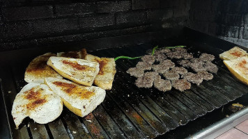 Öz Et Köfte Meeşhur Ahmetbey Köftecisi (hamit Usta) drink