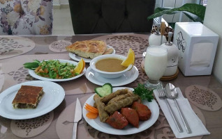 Roni Nargile Cafe food