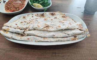 Öz Urfa Lahmacun Salonu food