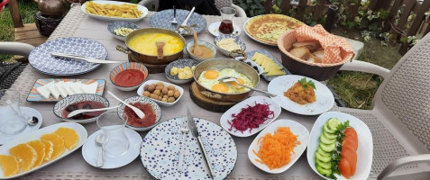 Zivera Köy Kahvaltısı Ve Bungalov food