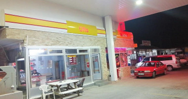 Yıldız Petrol Dinlenme Tesisi Lokanta 7/24 Büfe Yol Yardım Oto Lastik outside