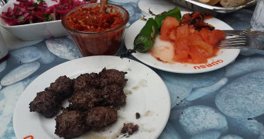 Divan Odun Köfte Çorba Salonu food