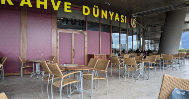 Kahve Dünyası Mall Of İstanbul outside